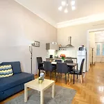 Orangehomes Kalvin Sq 2 Bedroom *