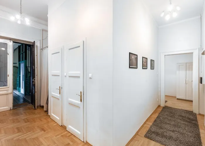 Appartement Orangehomes Kalvin Sq 2 Bedroom *