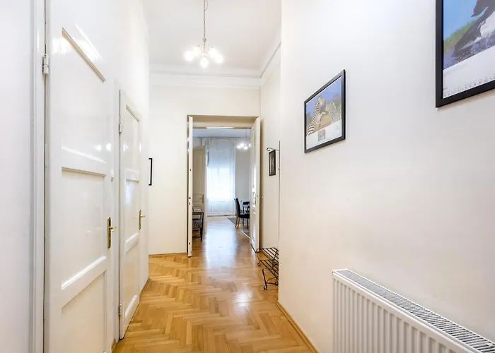 Orangehomes Kalvin Sq 2 Bedroom