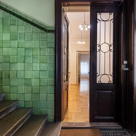 Lejlighed Orangehomes Kalvin Sq 2 Bedroom Budapest